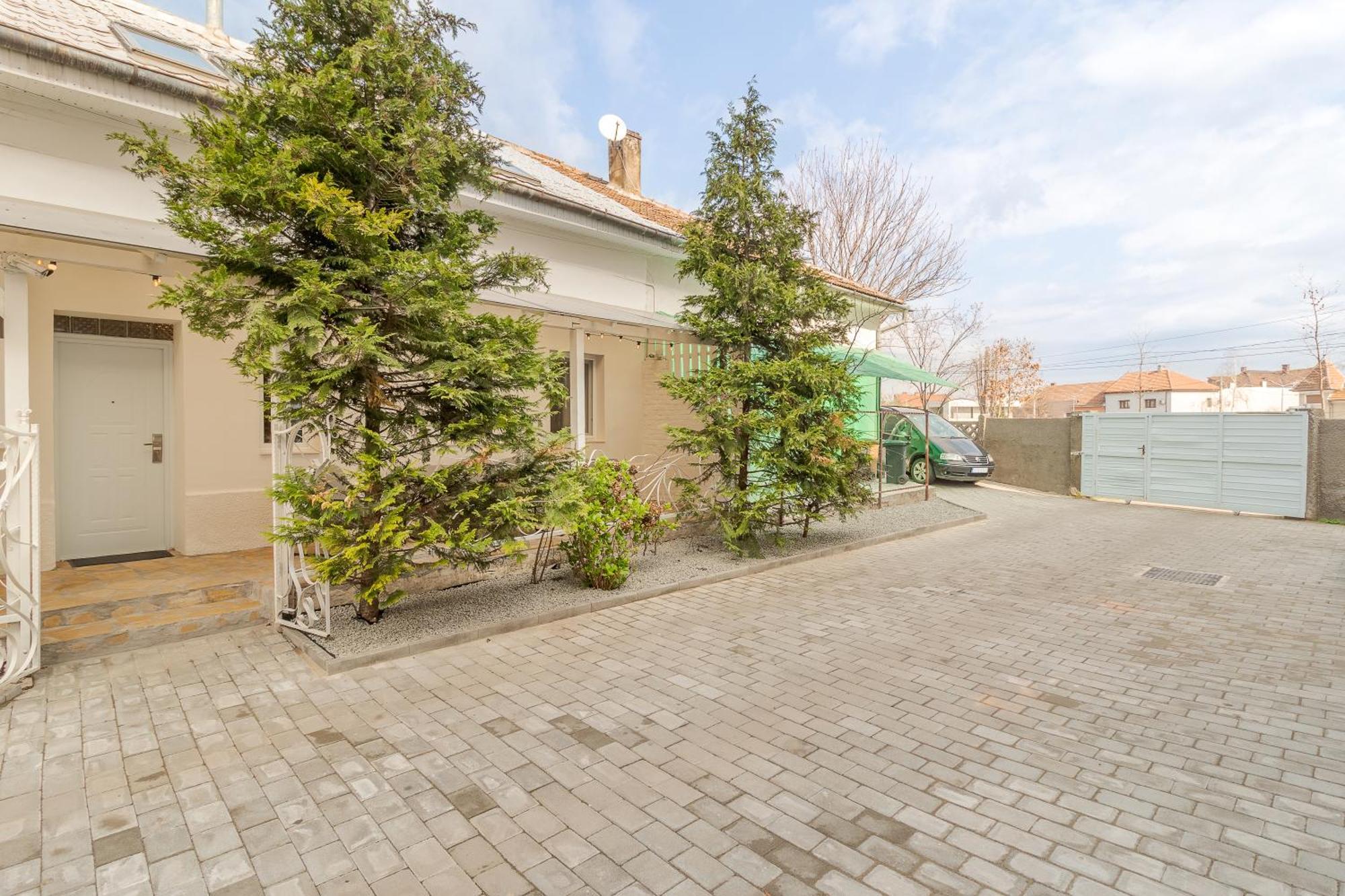 Apartament Ultra-Central Premium Cu Parcare Gratuita Pe Malul Crisului Oradea Exterior foto